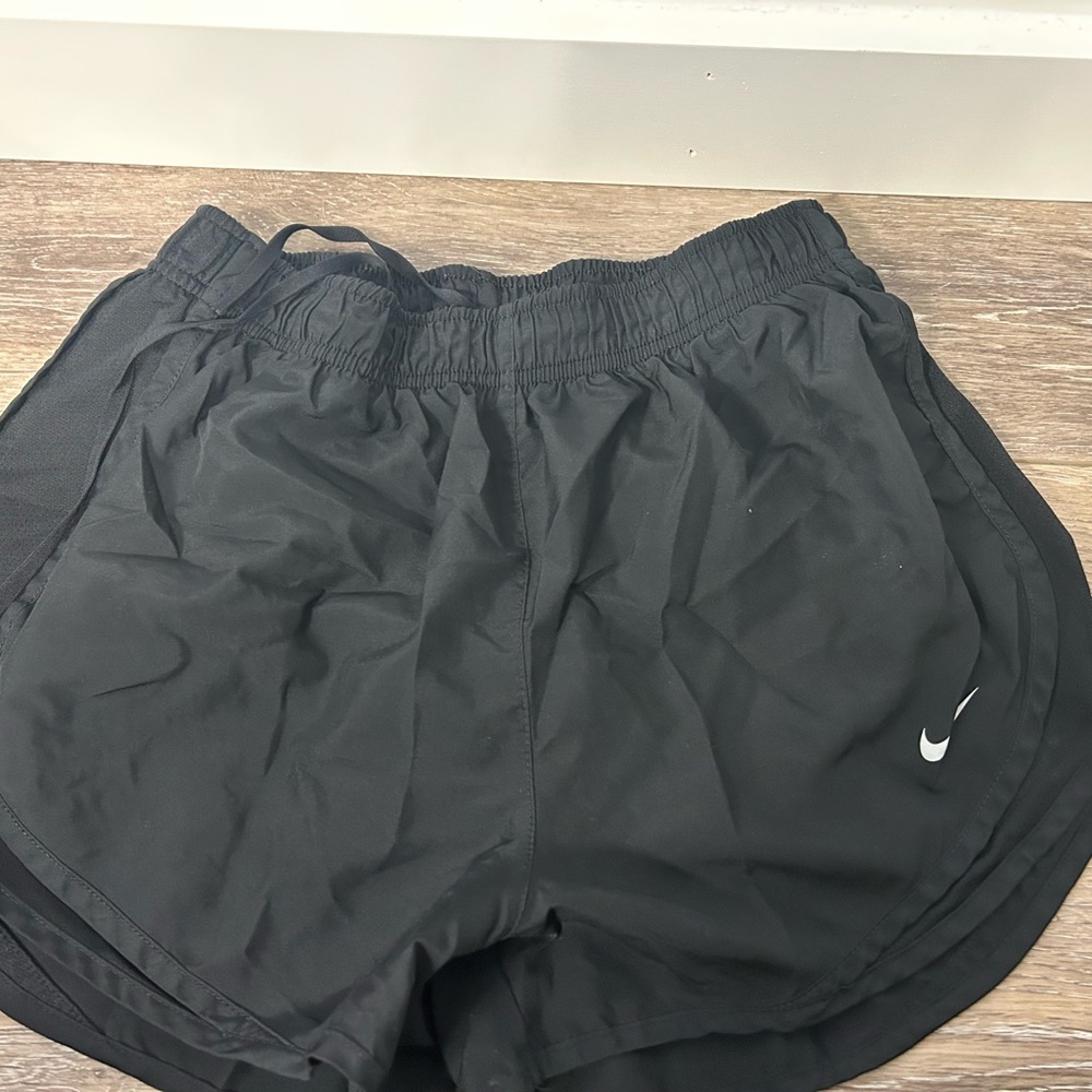 Nike Black Athletic Shorts for Performance